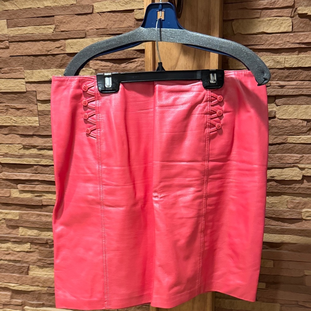 Cache Genuine Leather Women's Pink 2PC MINI Skirt & Blazer Suit - Picture 4 of 12
